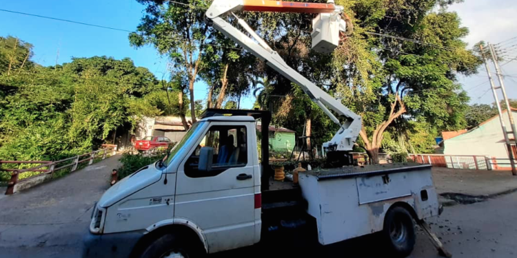 Se utilizó en camión cesta que estaba fuera de servicio y fue recuperado