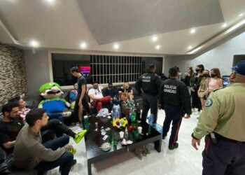 Los muchachos celebraban en un apartamento ubicado en Los Palos Grandes