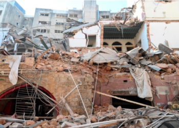 Los edificios sufrieron daños de diversa consideración en un radio de más de dos kilómetros. “Decenas” de personas siguen desaparecidas.