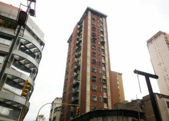 Dirigentes vecinales denunciaron que, durante la cuarentena, vecinos de Caracas han sido víctima de robos en sus apartamentos