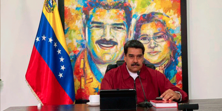 Durante la actividad, Maduro no dudó en asegurar que “Darío Vivas junto a Chávez fijaron parámetros desde la política revolucionaria de Venezuela desde las catacumbas del pueblo”.