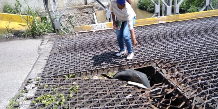 Los vecinos alertan sobre el deterioro del puente