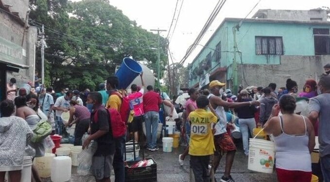 La falta de agua es un problema serio de Baruta