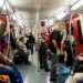 La ONG Metro Comunidad alerta por la aglomeración de personas en el Metro de Caracas