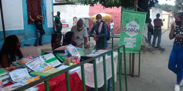 En la feria se ofrecen una gran variedad de artículos