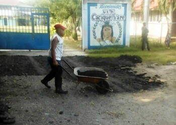 En las dos parroquias de Simón Bolívar se están atendido las escuelas