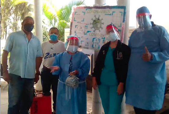 Cuerpo directivo de médicos del Pronto Socorro-Las Casitas, atendido por Víctor Tovar y su equipo para aplicar y desarrollar la desinfección total a todas las áreas