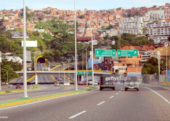 Traffic in Autopista Norte-Sur, Caracas, 2016.