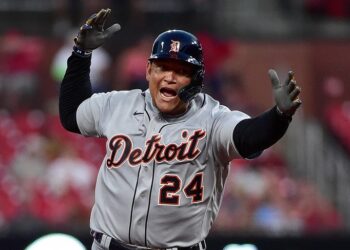 ST LOUIS, MO - AUGUST 24: Miguel Cabrera #24 of the Detroit Tigers reacts after hitting a solo home run during the third inning against the St. Louis Cardinals at Busch Stadium on August 24, 2021 in St Louis, Missouri.   Jeff Curry/Getty Images/AFP (Photo by Jeff Curry / GETTY IMAGES NORTH AMERICA / Getty Images via AFP)