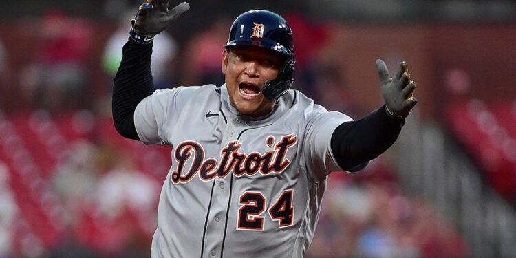 ST LOUIS, MO - AUGUST 24: Miguel Cabrera #24 of the Detroit Tigers reacts after hitting a solo home run during the third inning against the St. Louis Cardinals at Busch Stadium on August 24, 2021 in St Louis, Missouri.   Jeff Curry/Getty Images/AFP (Photo by Jeff Curry / GETTY IMAGES NORTH AMERICA / Getty Images via AFP)