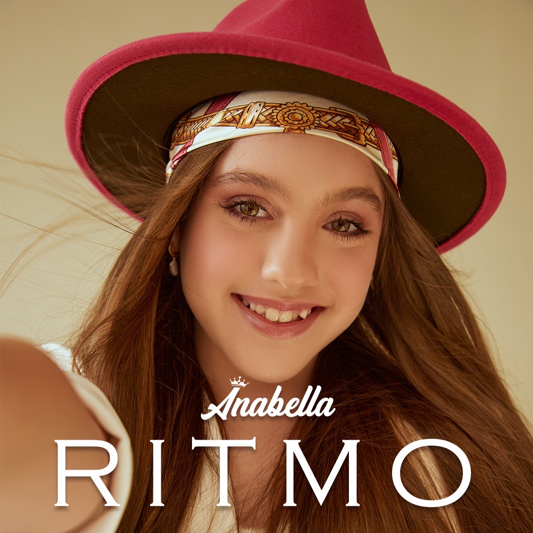 Con “Ritmo”… Anabella pone a bailar al mundo desde el “Paseo de la fama”